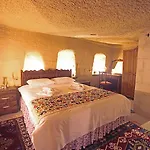 Hotel Tulip Cave 2*