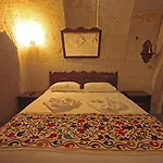 Hotel Tulip Cave