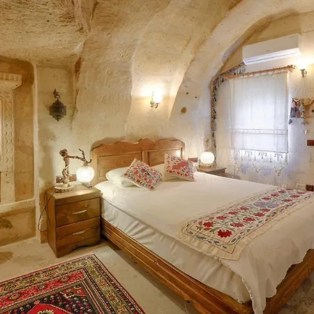 Hotel Tulip Cave