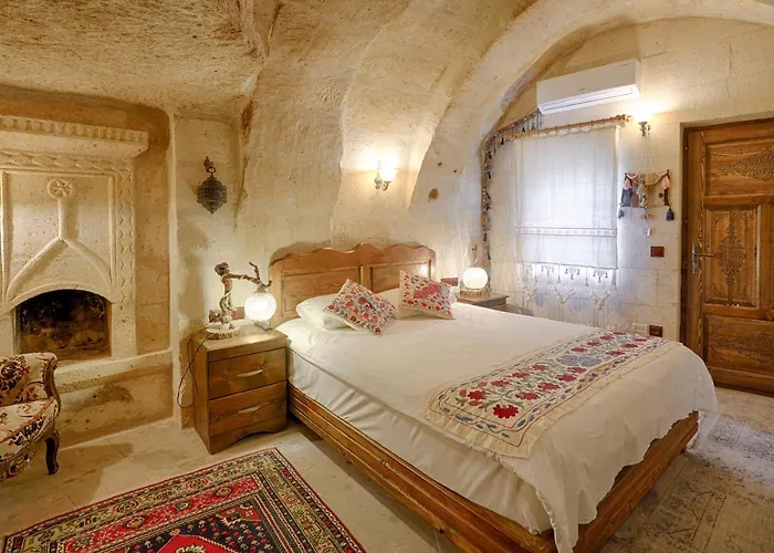 Отель Tulip Cave