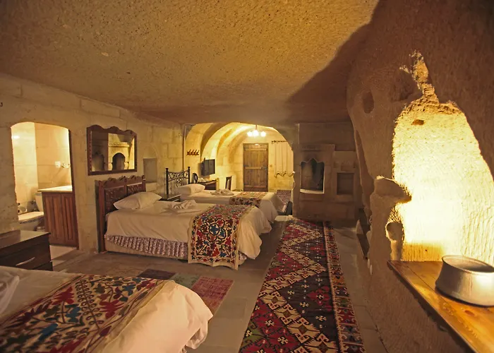 Tulip Cave Гореме